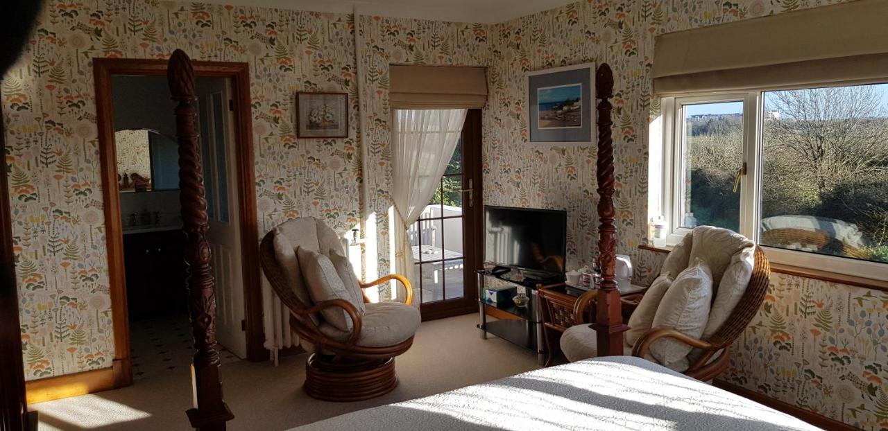 Bed and Breakfast Wychwood House Penally Exterior foto