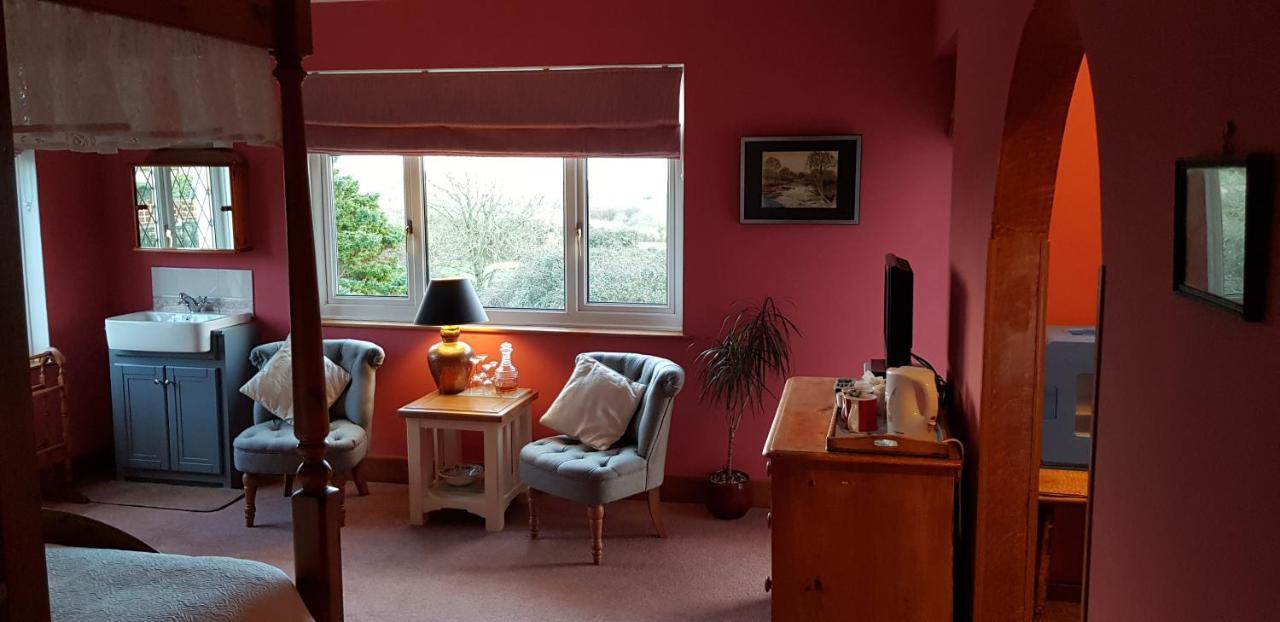 Bed and Breakfast Wychwood House Penally Habitación foto